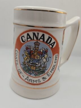 Vintage Canada Coat of Arms Mug Hand Painted Japan Ceramic Souvenir Coffee Cup
